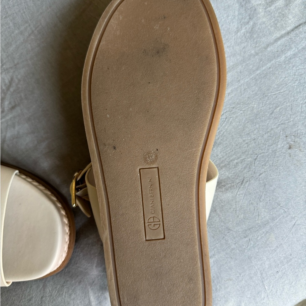 Giani Bernini Memory Foam Sandals 8.5 - image 4